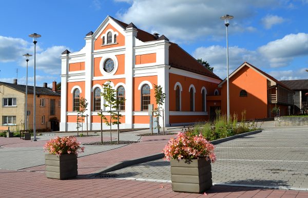 Sabiles Makslas Kulturas Un Turisma Centra ēka pilsētā