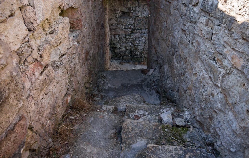 Koknese castle ruins road to the attic