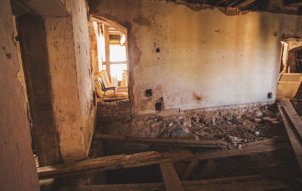 The inside of the Firksu-Pedvāle manor building before restoration