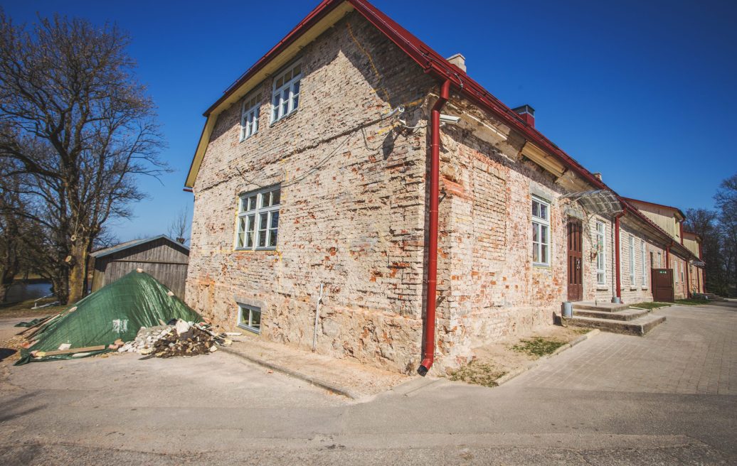 Vērgale manor before renovation