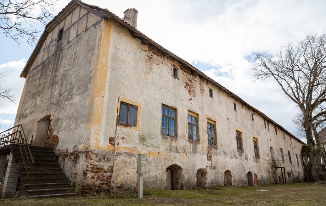 Alsung Castle from the outside