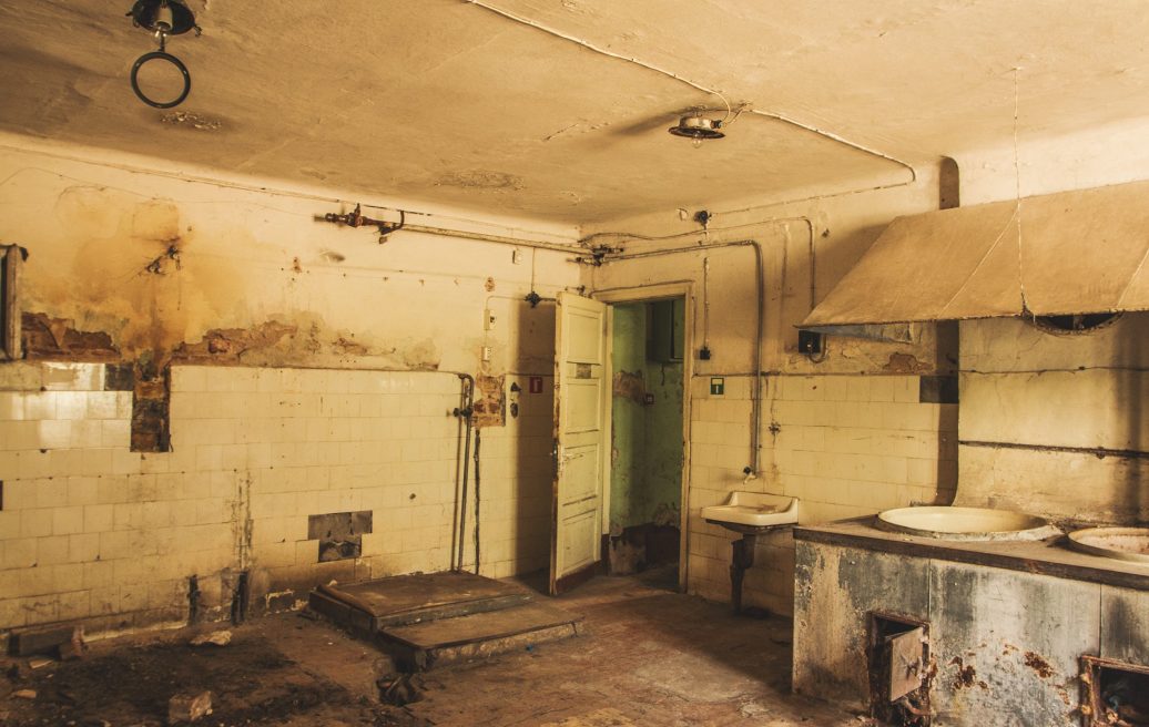 The kitchen of the former 