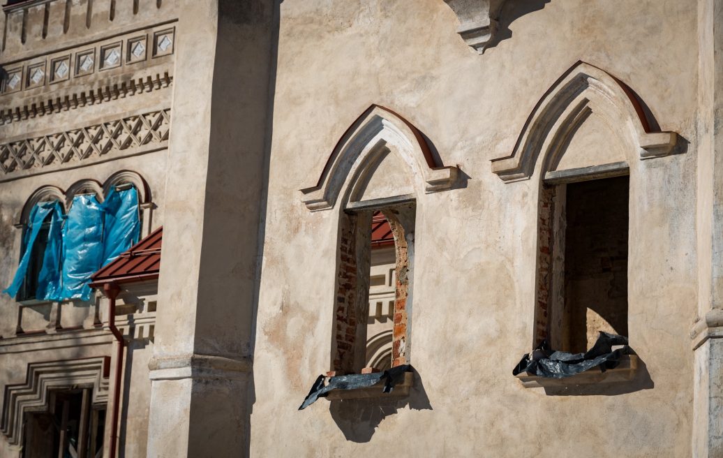 Preiļi manor complex with window panes removed to fit the new windows