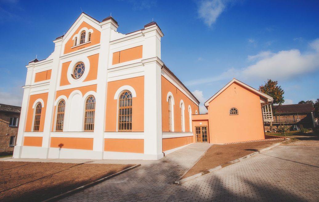 The main building of the Sabile Maksla Culture and Tourism Center