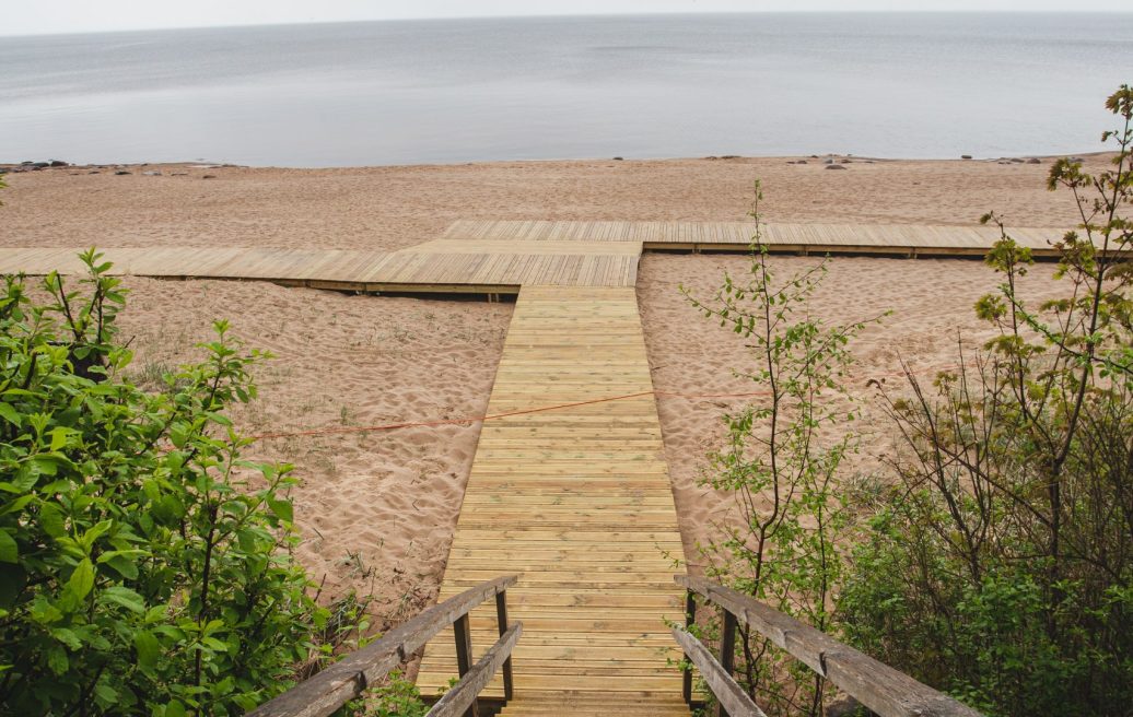 The road from the guest house to Skulte beach