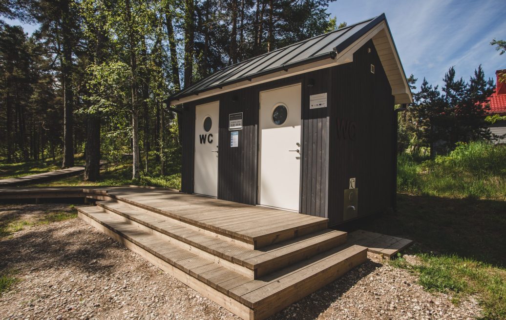 Engure Beach toilets