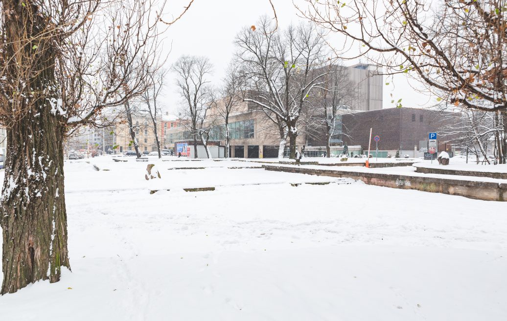 Dailes teātra priekšlaukums pirms rekonstrukcijas