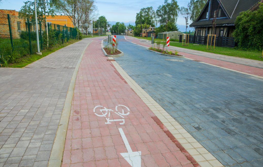 Velo celiņš Pilssalas ielā pie Ūdenstūrisma un sporta bāzes